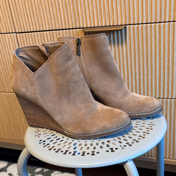 Lucky Brand Shoes - Lucky Brand Tan Suede Wedge Booties